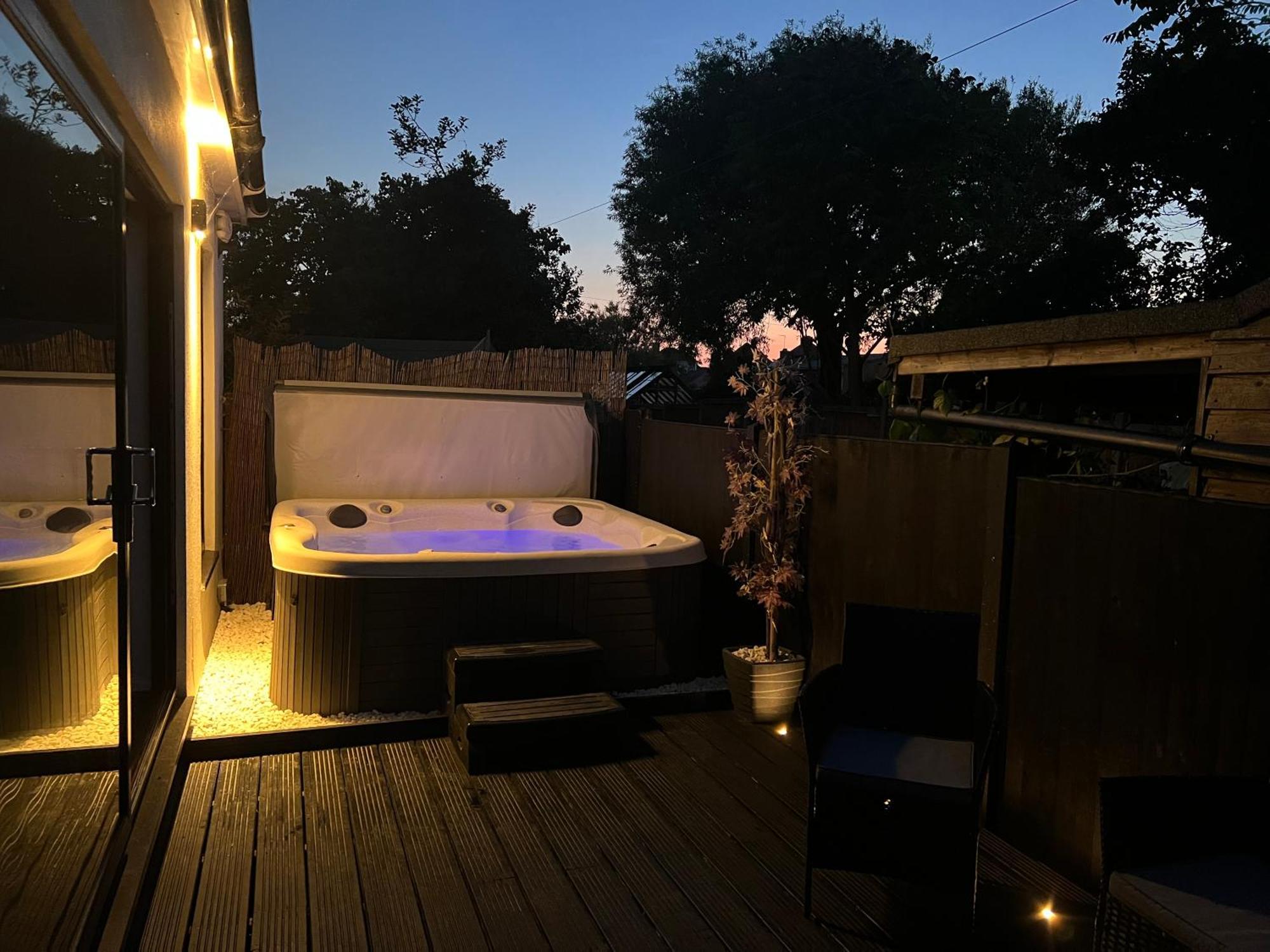 The Broadway Beach House With Hot Tub Herne Bay Εξωτερικό φωτογραφία